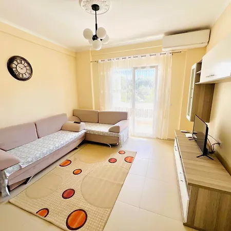 N&e In Apartment *